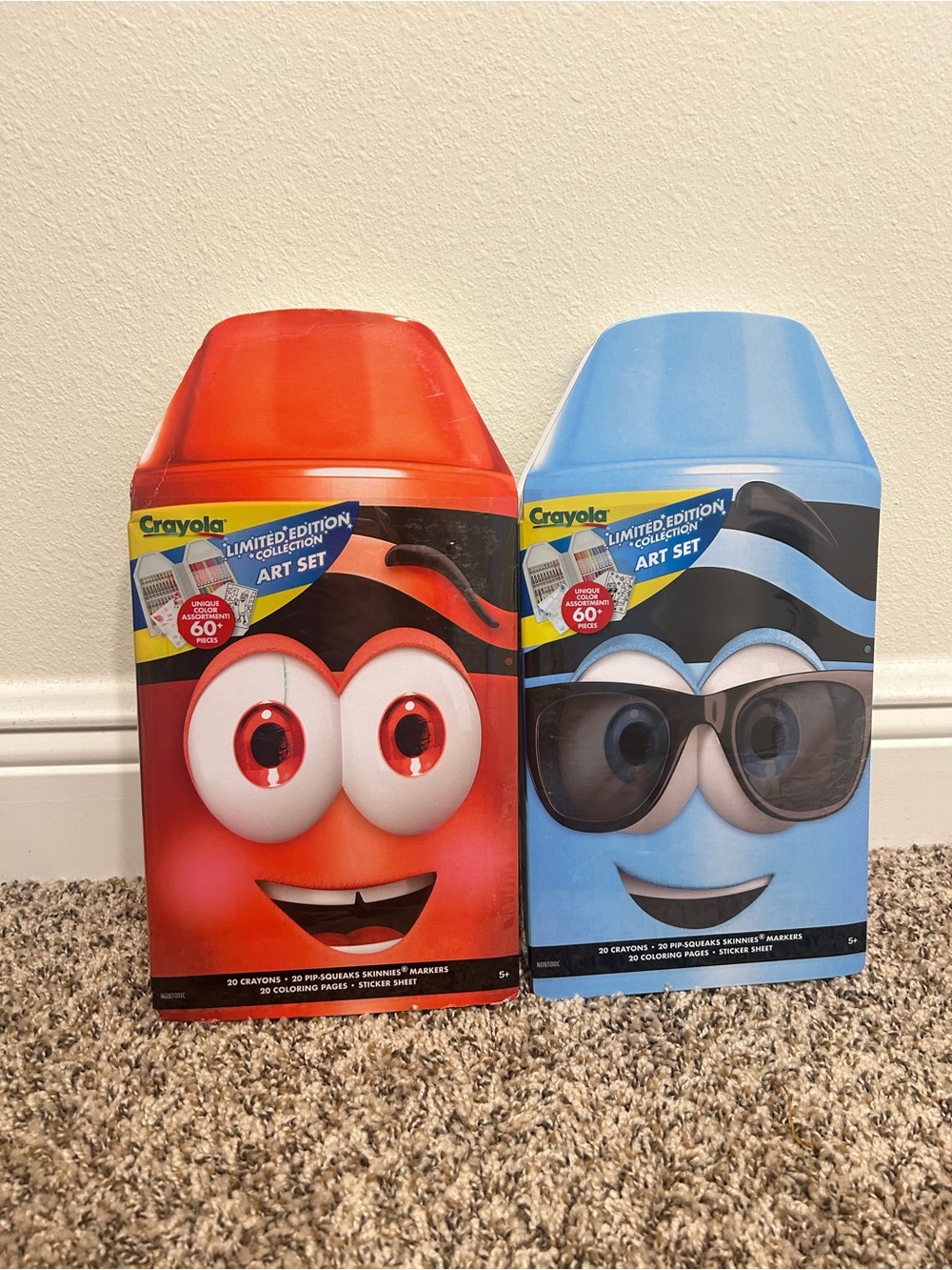 Crayola Angie & Blizz Limited Edition Set - Red & Blue